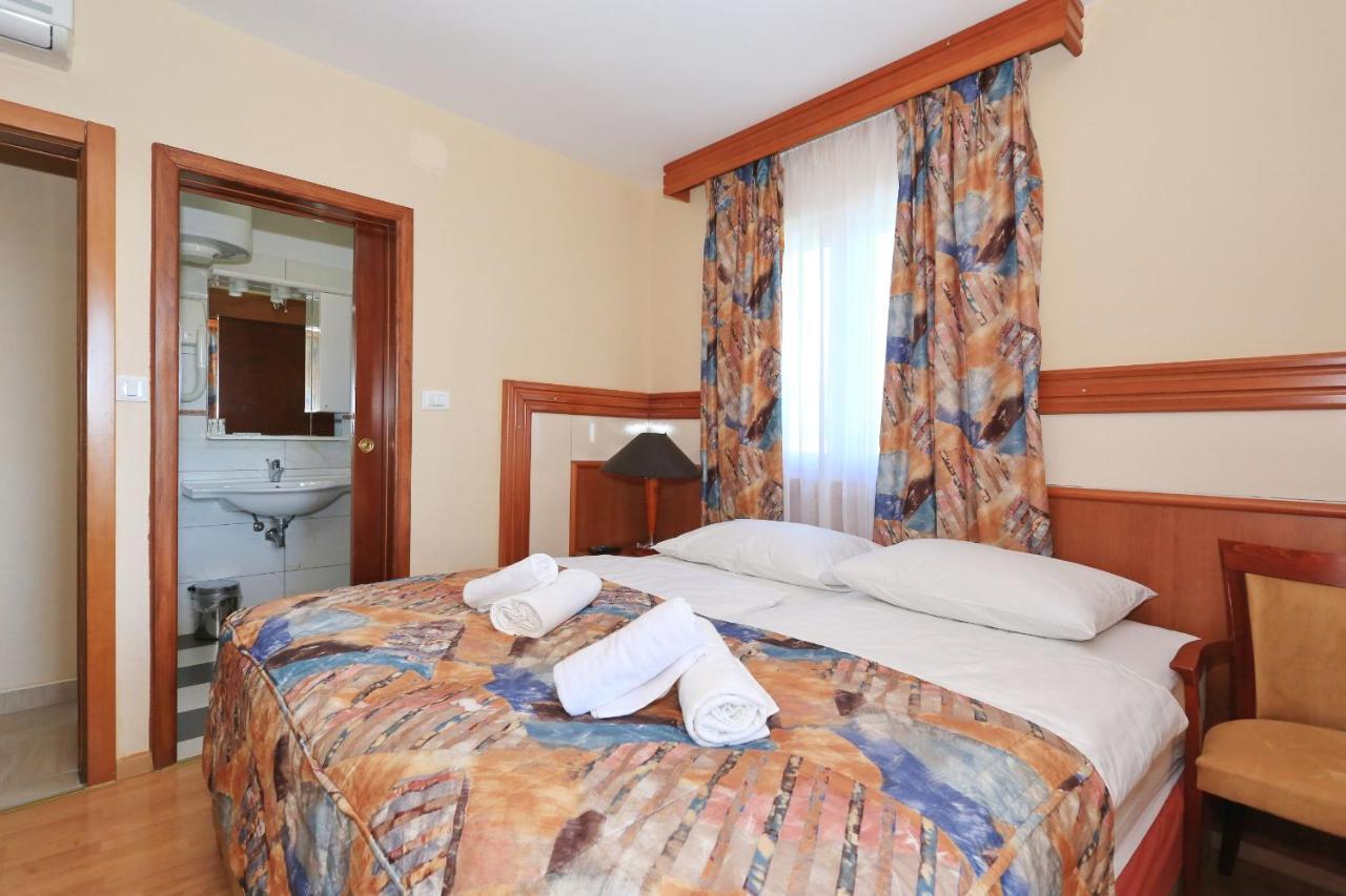 Villa Tade Debeljak Extérieur photo