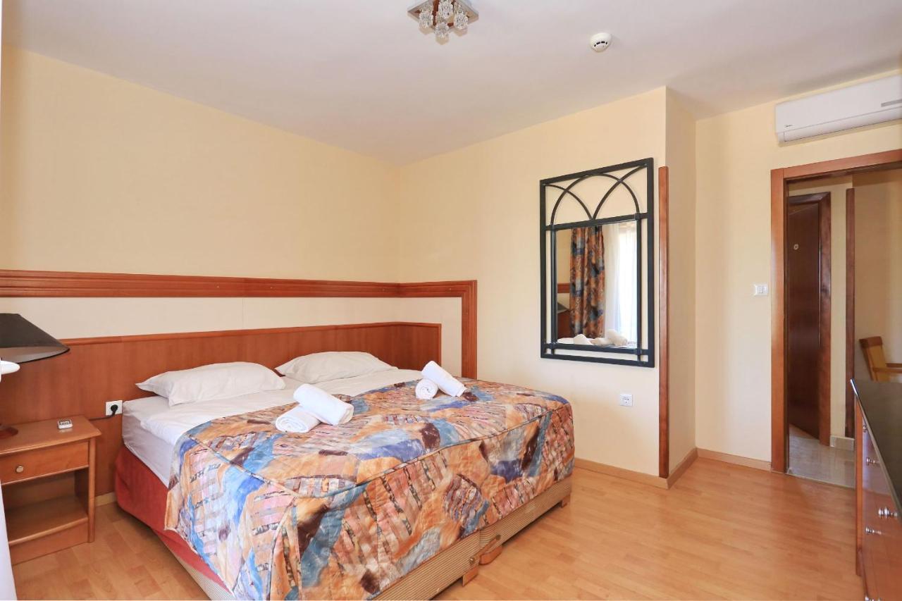 Villa Tade Debeljak Extérieur photo
