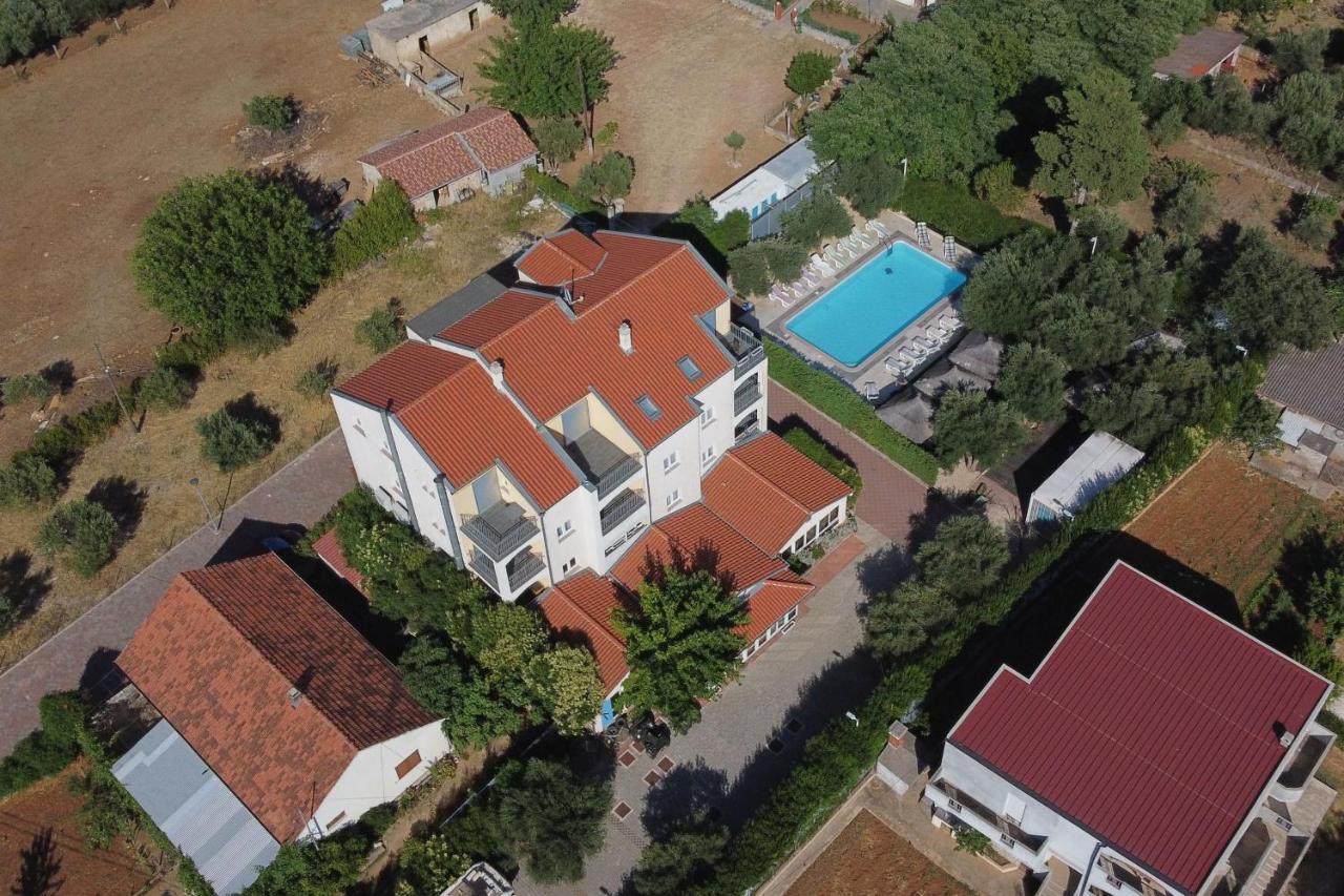 Villa Tade Debeljak Extérieur photo