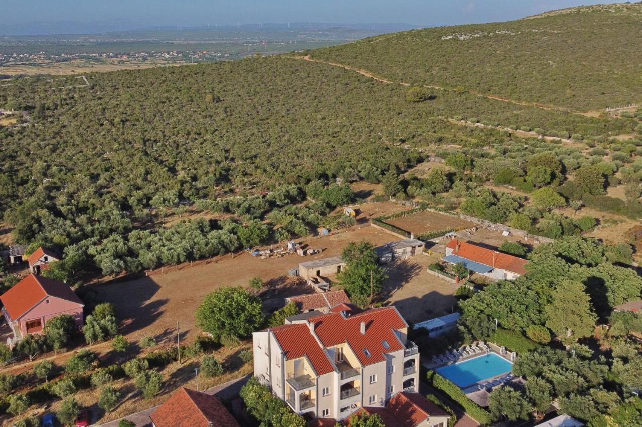 Villa Tade Debeljak Extérieur photo