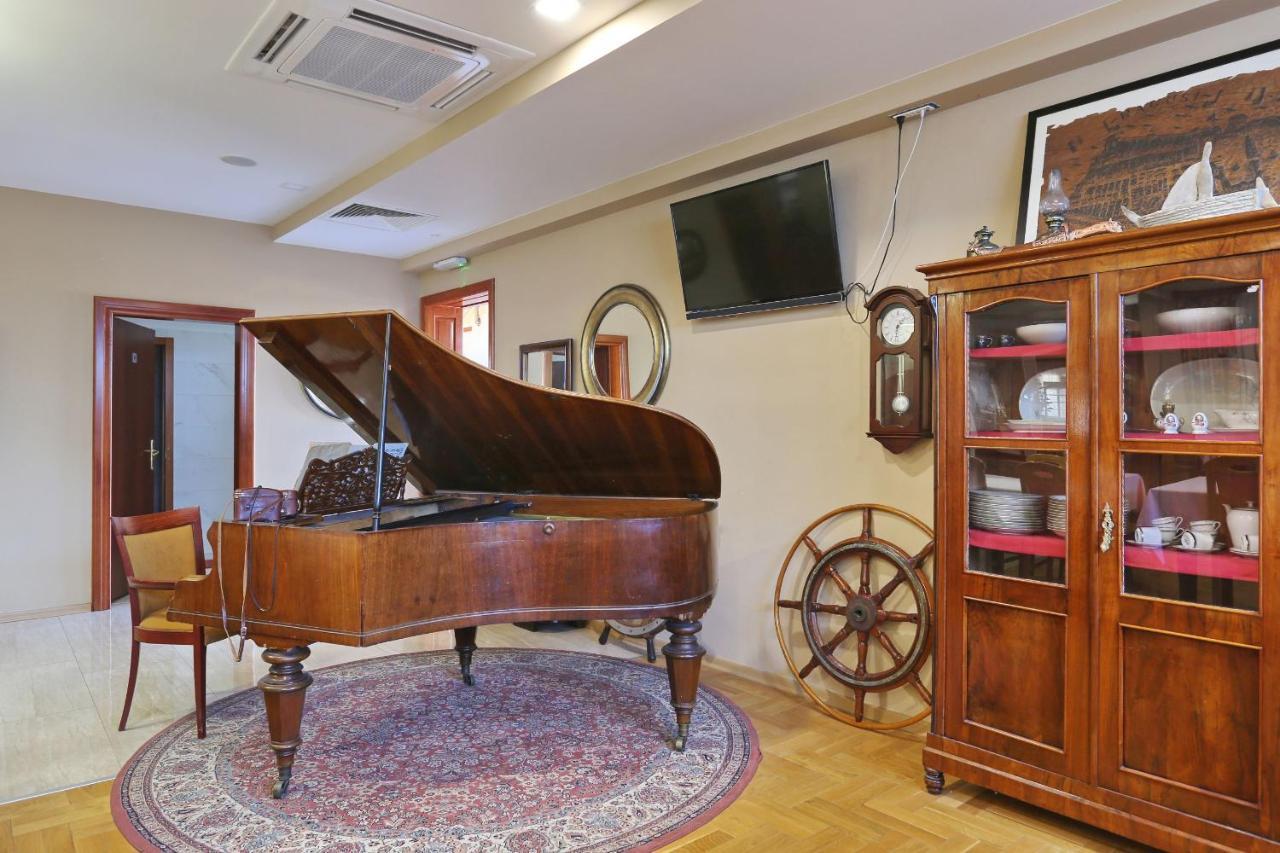 Villa Tade Debeljak Extérieur photo